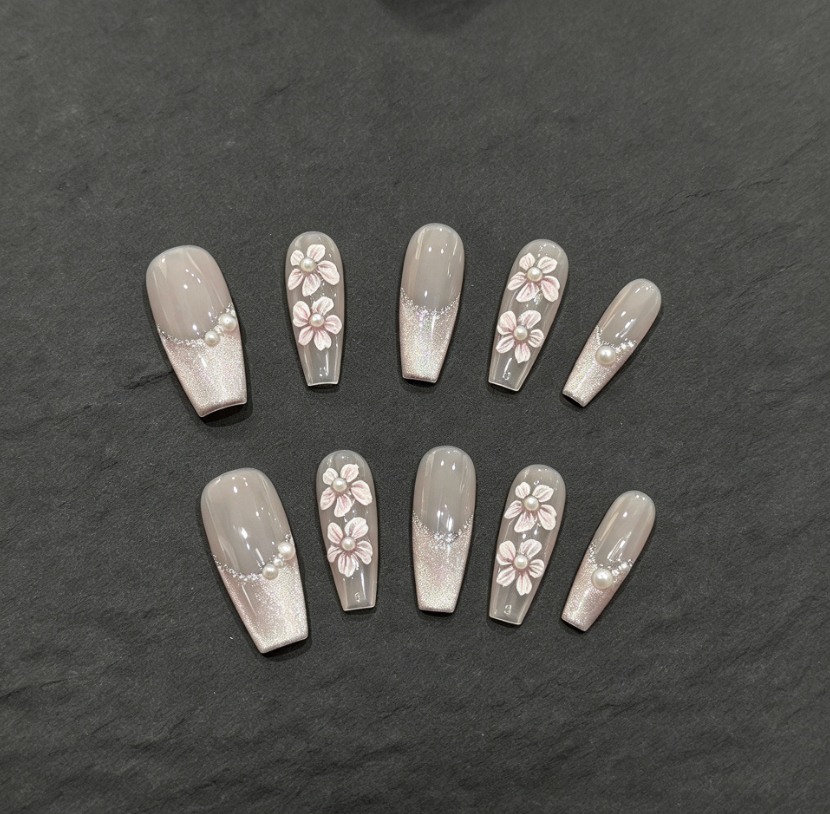 FLORIN 冰透灰调浮雕山茶花猫眼穿戴甲